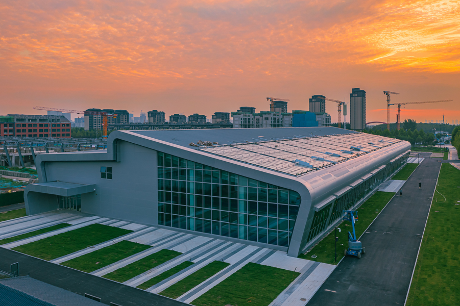 沣西新城绿色零碳游泳中心